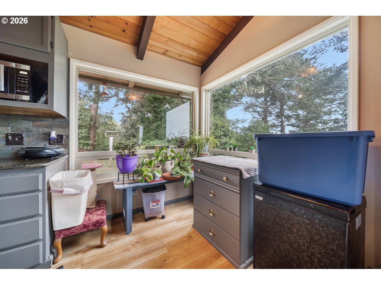 94268 6th Street Gold Beach, OR 97444 - Photo 13 of 45