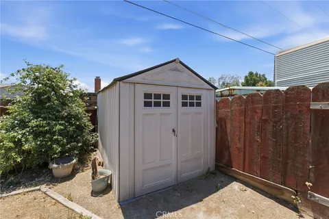 $315,000 | 417 East Magnolia Avenue, Hanford, CA 93230