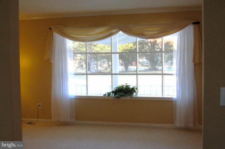 311 Cropp Road Fredericksburg, VA 22406 - Photo 4 of 22 Living Room