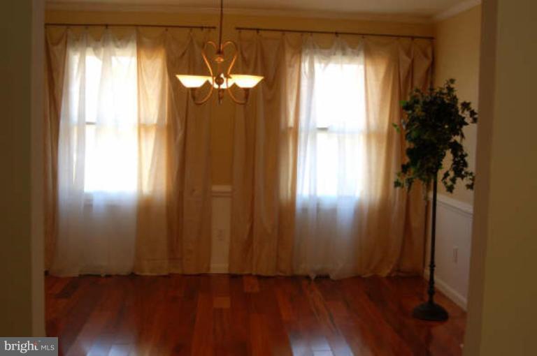 311 Cropp Road Fredericksburg, VA 22406 - Photo 5 of 22 Dining Room