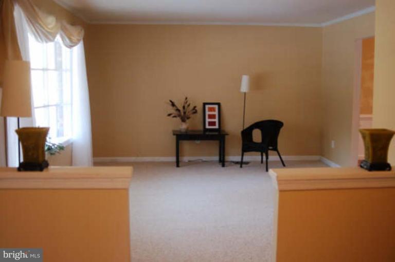 311 Cropp Road Fredericksburg, VA 22406 - Photo 6 of 22 Living Room #2
