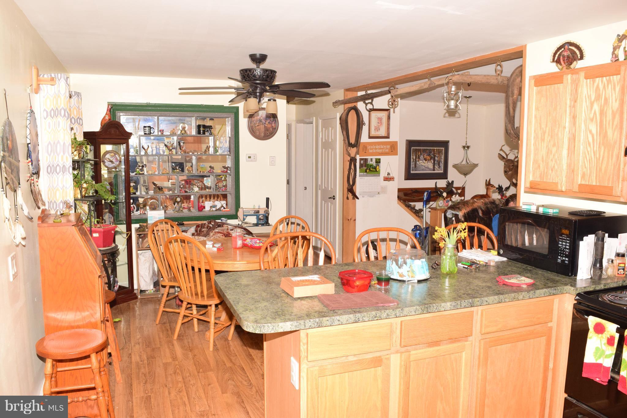 2593 Tabor Road Berkeley Springs, WV 25411 - Photo 21 of 28 Interior (General)