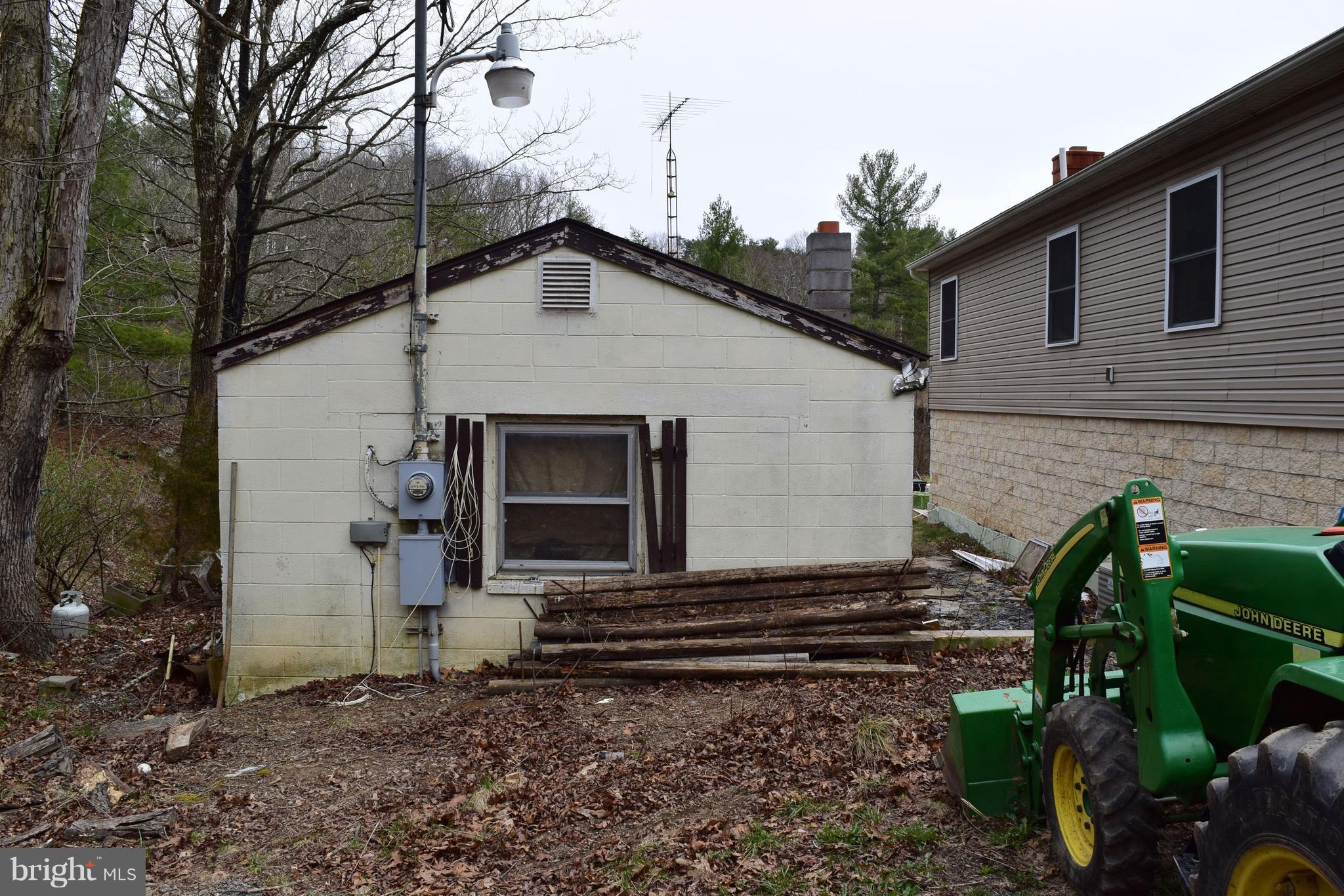 2593 Tabor Road Berkeley Springs, WV 25411 - Photo 26 of 28 )workshop