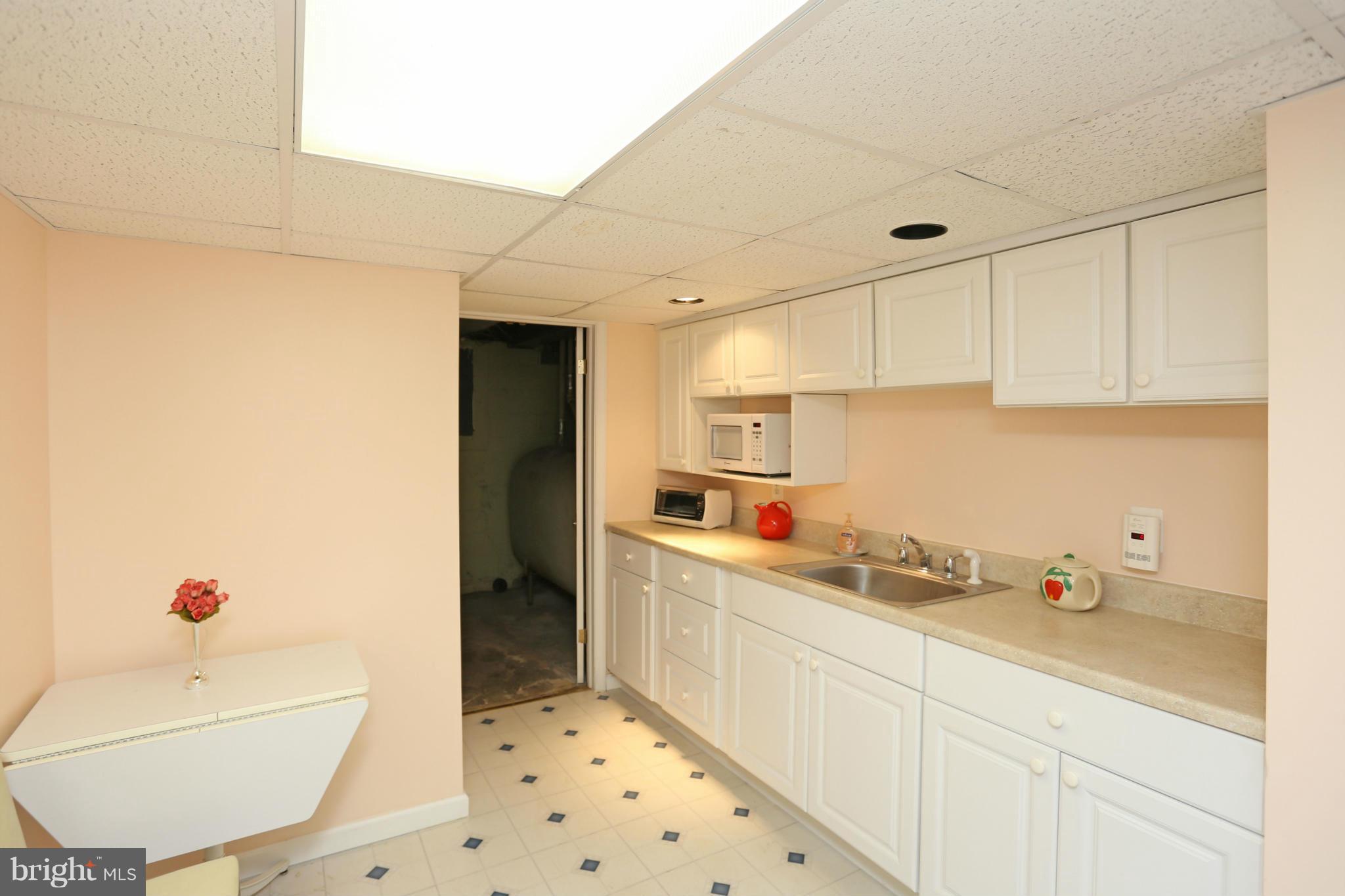 1014 Rolandvue Road Towson, MD 21204 - Photo 24 of 29 Interior (General)