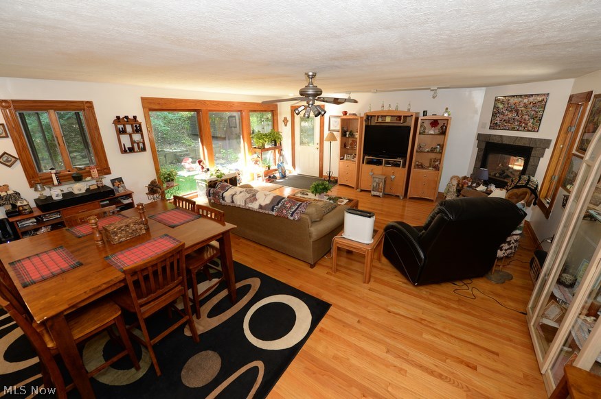 370 Keltner Road Akron, OH 44319 - Photo 4 of 21 Large Open Concept Living/Dining!