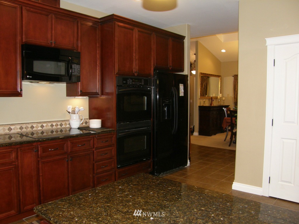 56 Lambert Road Elma, WA 98541 - Photo 4 of 25 Gallery Image 4