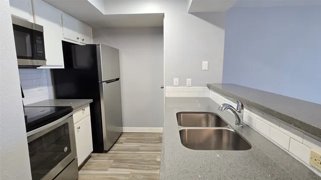 $95,000 | 18617 Egret Bay Boulevard, Unit 504, Houston, TX 77058