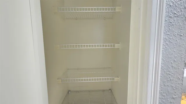 $95,000 | 18617 Egret Bay Boulevard, Unit 504, Houston, TX 77058