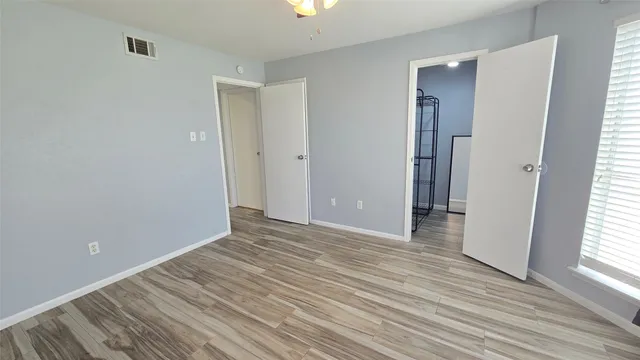 $95,000 | 18617 Egret Bay Boulevard, Unit 504, Houston, TX 77058