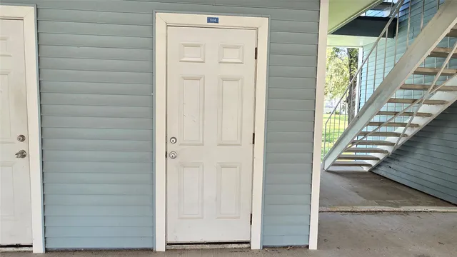 $95,000 | 18617 Egret Bay Boulevard, Unit 504, Houston, TX 77058