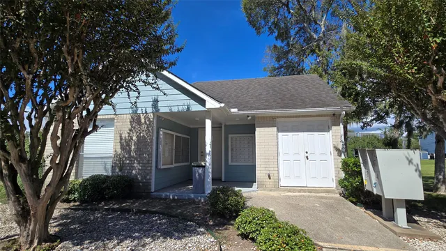 $95,000 | 18617 Egret Bay Boulevard, Unit 504, Houston, TX 77058