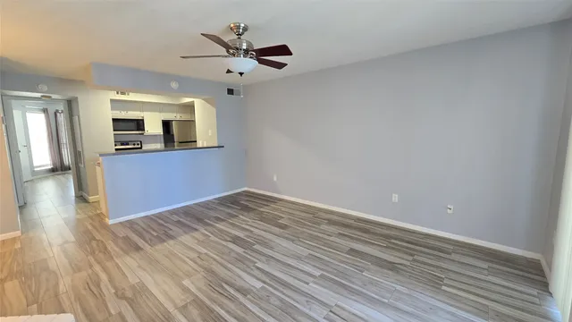 $95,000 | 18617 Egret Bay Boulevard, Unit 504, Houston, TX 77058