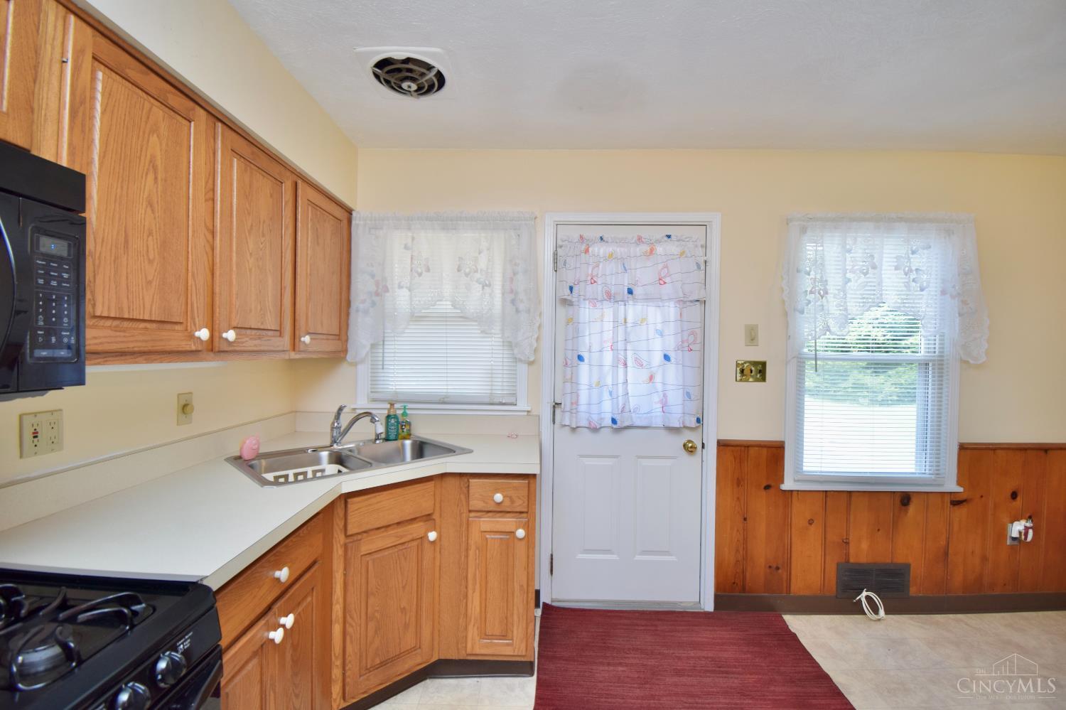 3689 Eyrich Road Cincinnati, OH 45248 - Photo 14 of 40 Gallery Image 14