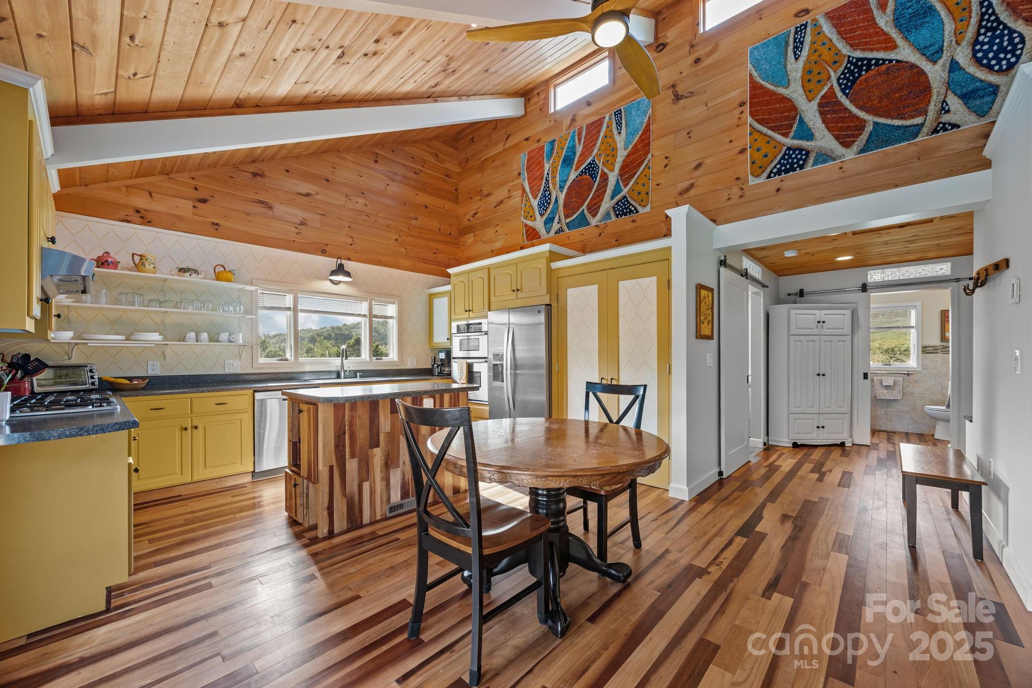 593 Buck Ridge Road Waynesville, NC 28785 - Photo 5 of 41 Gallery Image 5