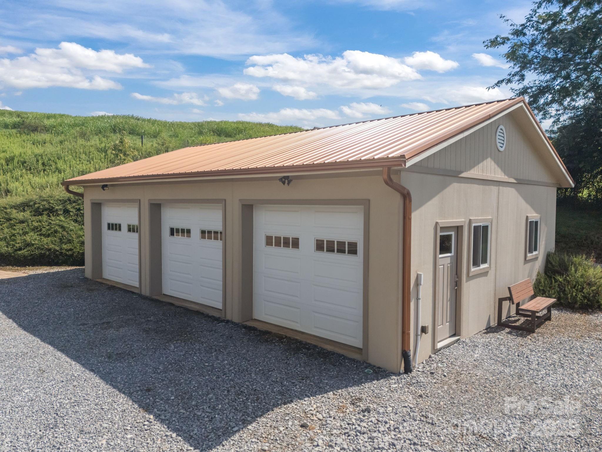 593 Buck Ridge Road Waynesville, NC 28785 - Photo 9 of 41 Gallery Image 9