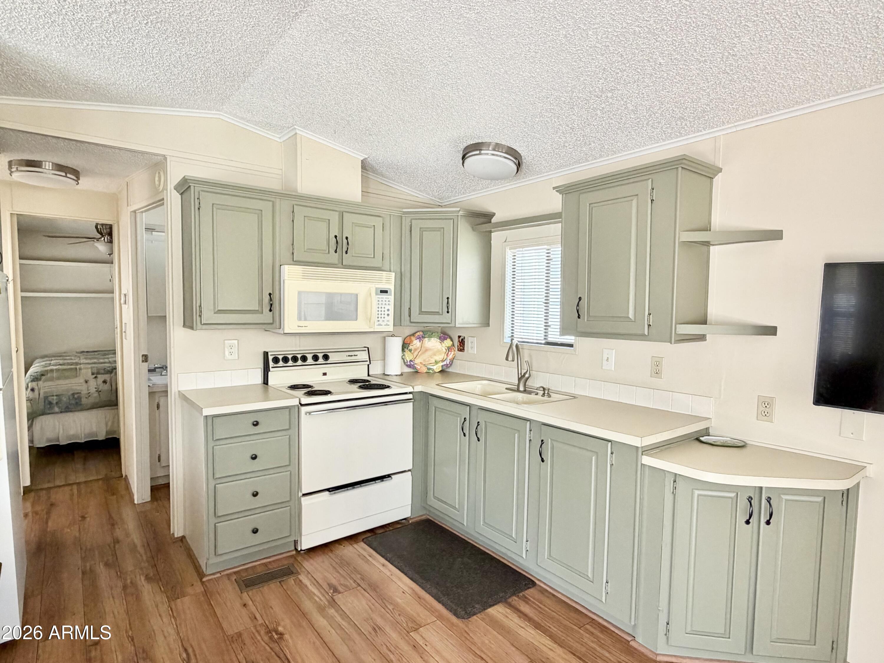 111 South Greenfield Road, Unit 294 Mesa, AZ 85206 - Photo 11 of 48 FIT FOR A CHEF