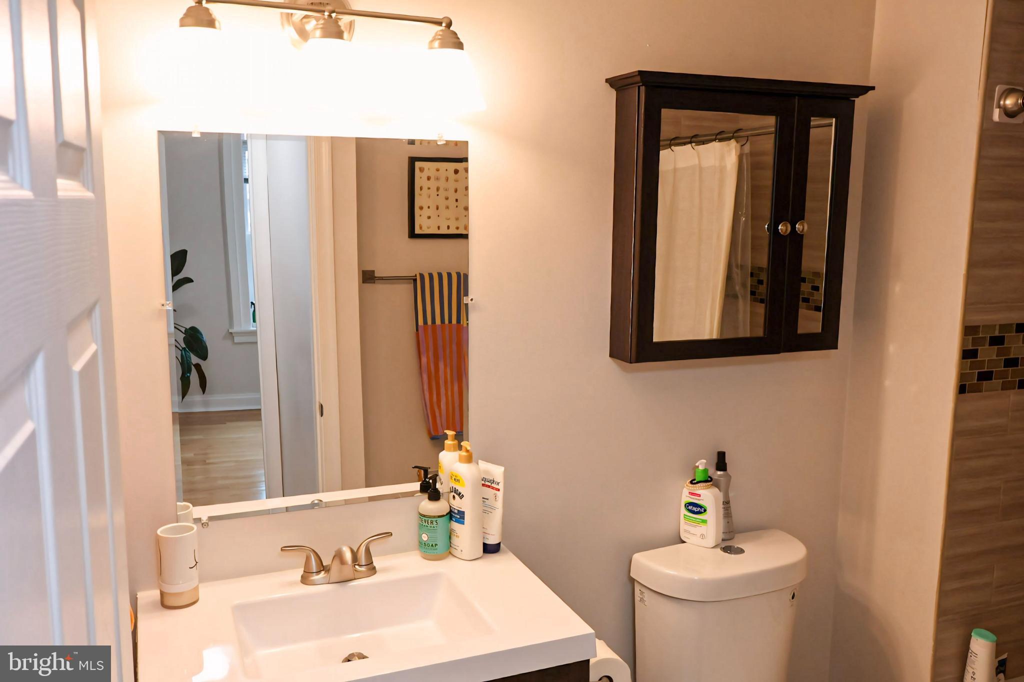 1734 Bolton Street, Unit 3R Baltimore, MD 21217 - Photo 14 of 38