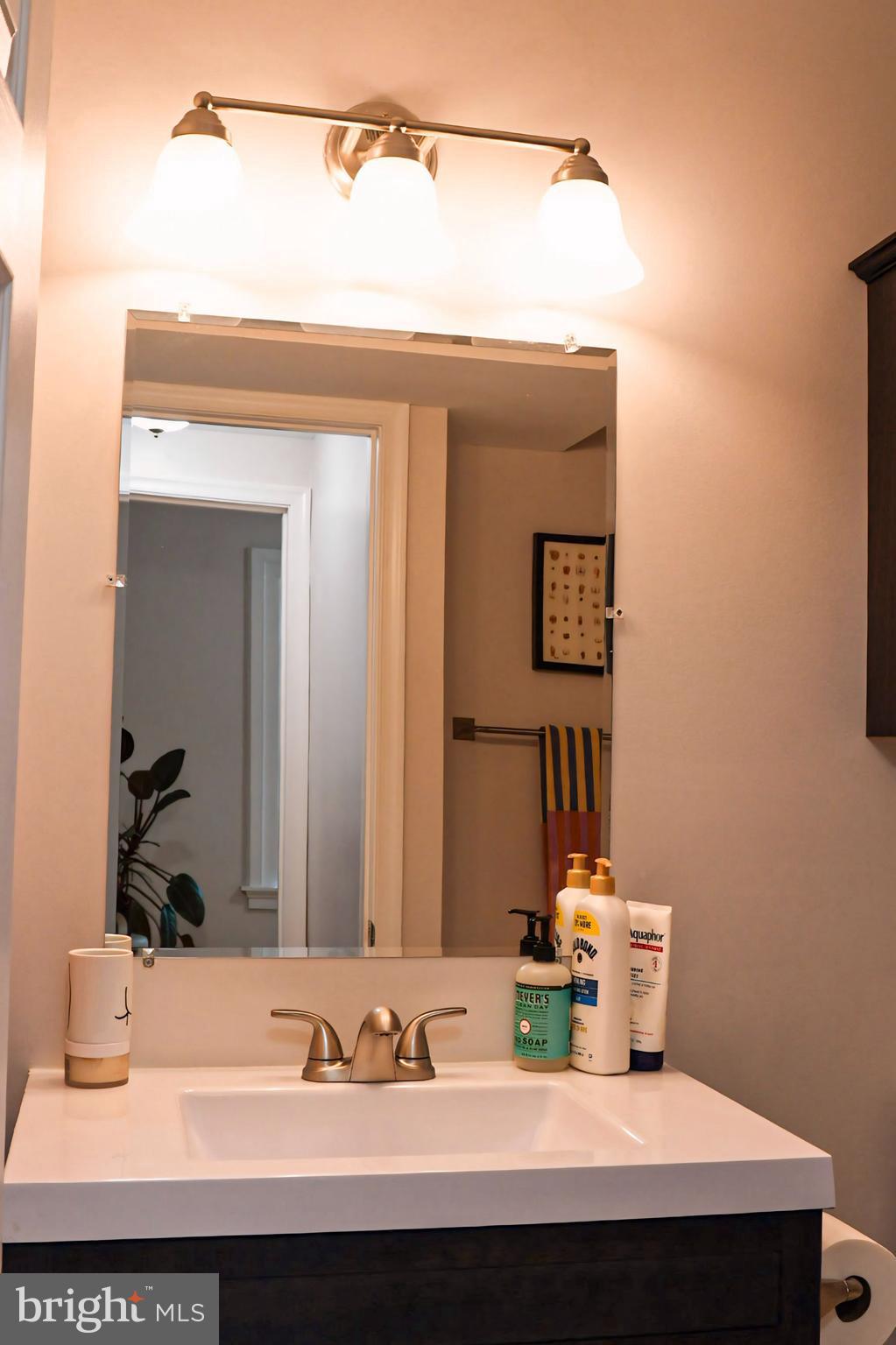 1734 Bolton Street, Unit 3R Baltimore, MD 21217 - Photo 18 of 38