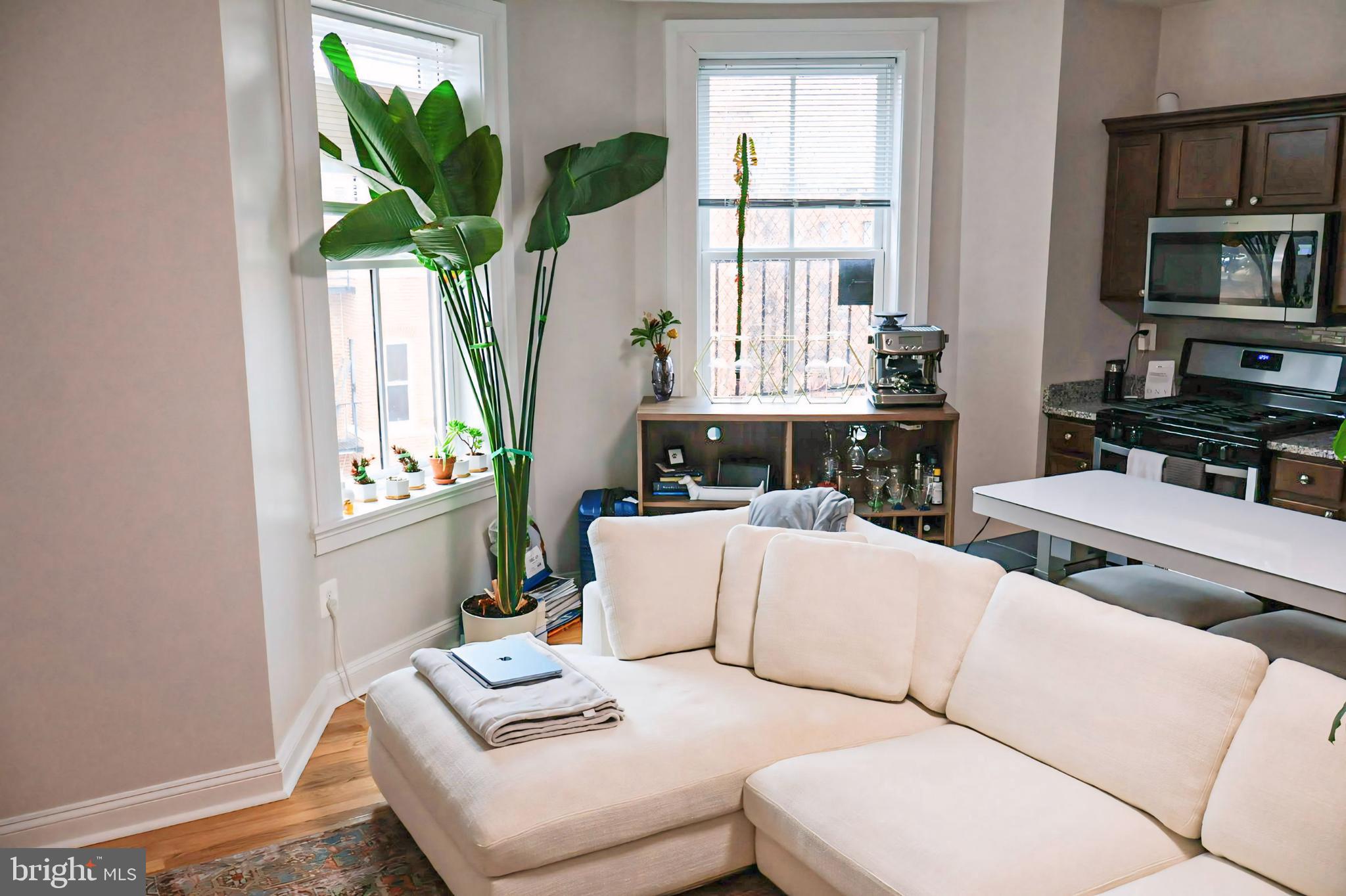 1734 Bolton Street, Unit 3R Baltimore, MD 21217 - Photo 2 of 38