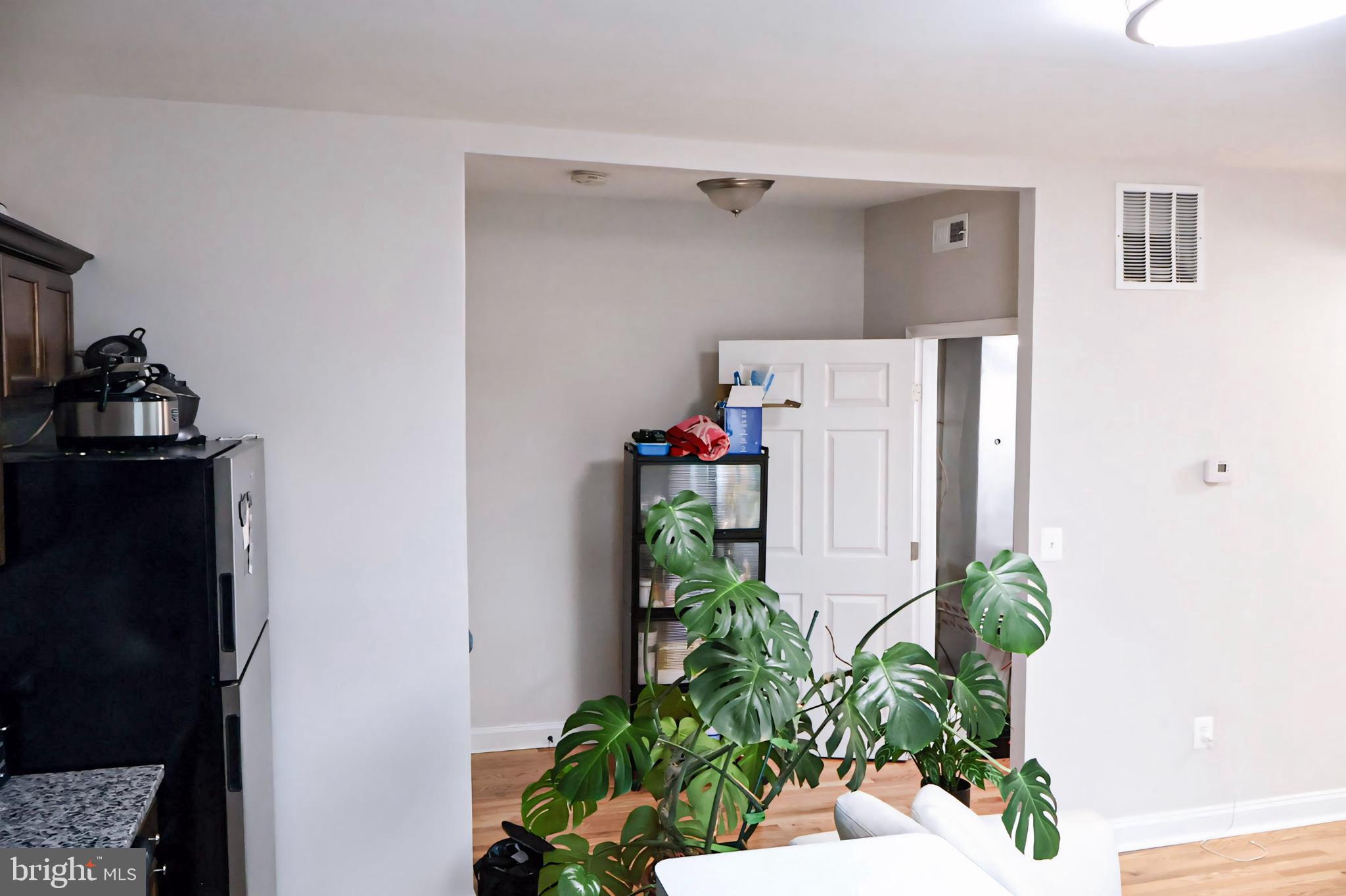 1734 Bolton Street, Unit 3R Baltimore, MD 21217 - Photo 37 of 38