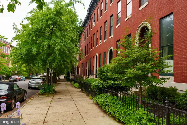 $1,550 | 1734 Bolton Street, Unit 3R, Baltimore, MD 21217