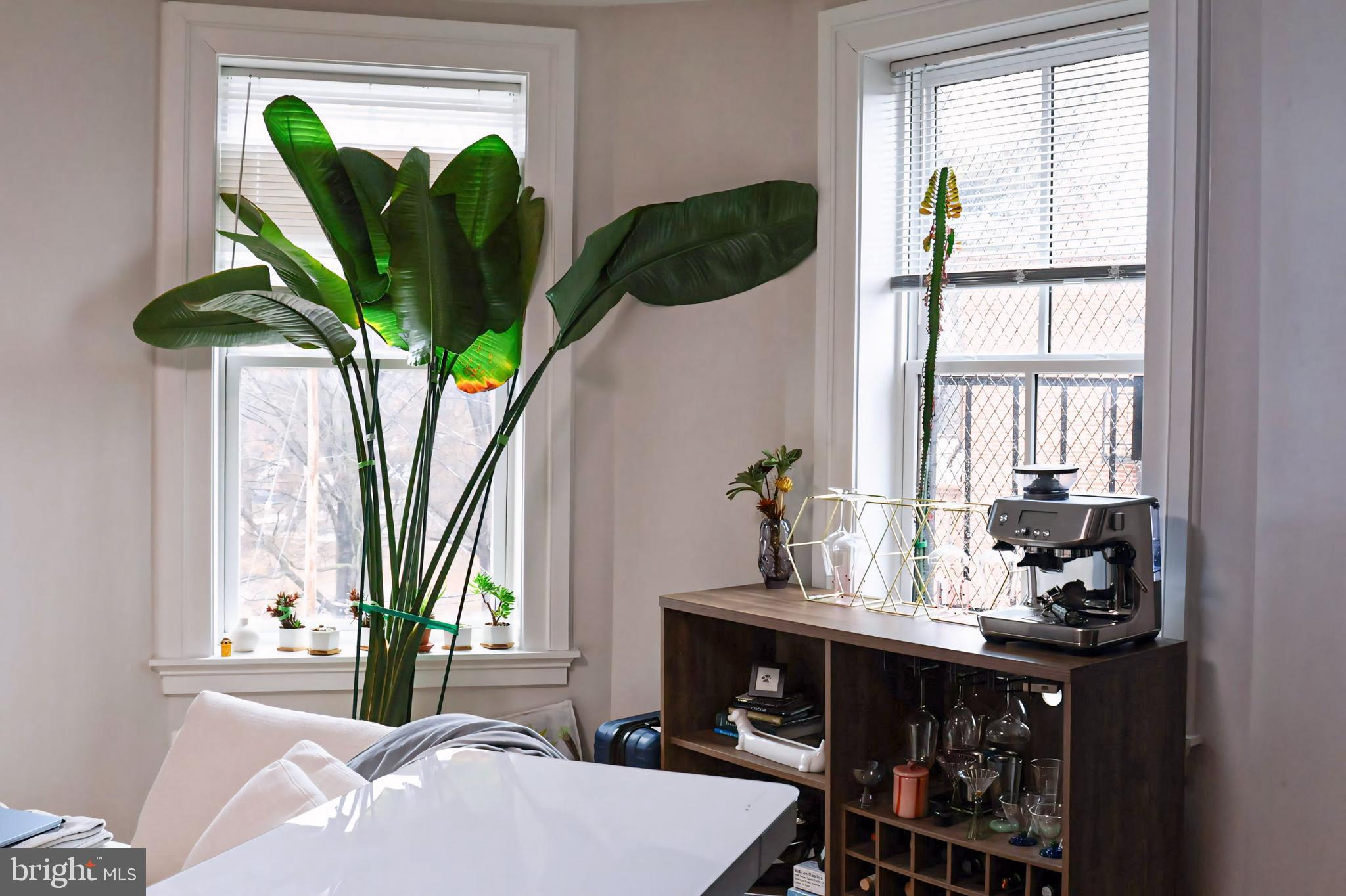 1734 Bolton Street, Unit 3R Baltimore, MD 21217 - Photo 6 of 38