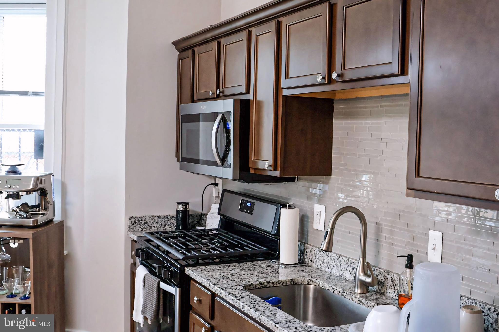 1734 Bolton Street, Unit 3R Baltimore, MD 21217 - Photo 9 of 38