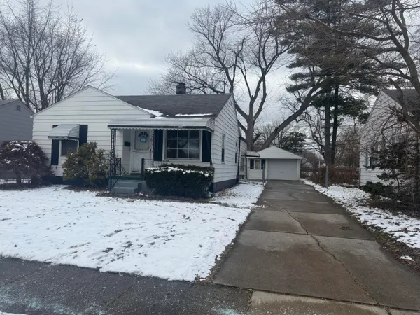 $139,900 | 21819 Shakespeare Avenue, Eastpointe, MI 48021
