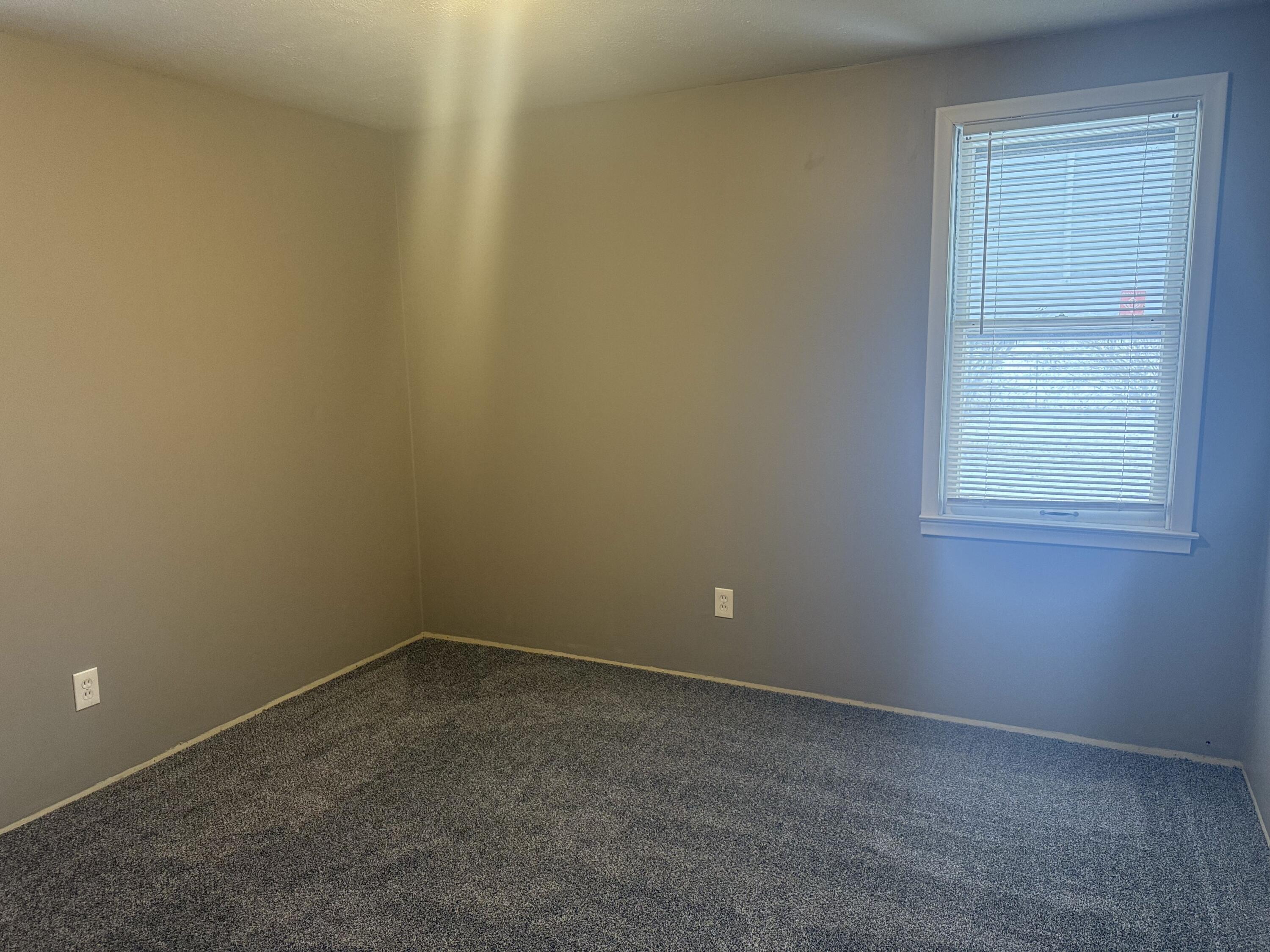 21819 Shakespeare Avenue Eastpointe, MI 48021 - Photo 12 of 21 IMG_5666