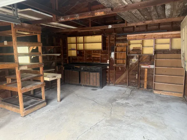 $139,900 | 21819 Shakespeare Avenue, Eastpointe, MI 48021