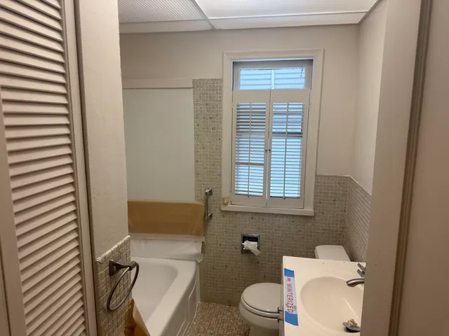 $139,900 | 21819 Shakespeare Avenue, Eastpointe, MI 48021