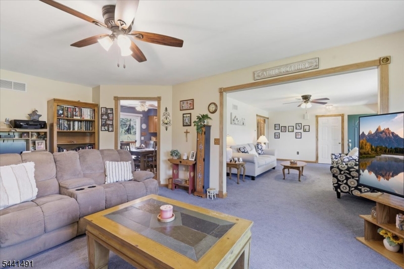 3 Countryside Road Columbia, NJ 07832 - Photo 25 of 42