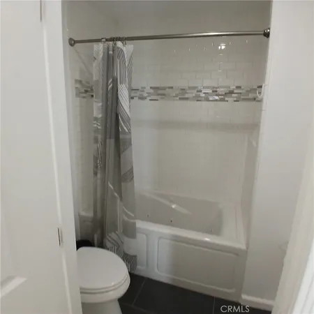 $4,300 | 16043 San Fernando Mission Boulevard, Granada Hills, CA 91344