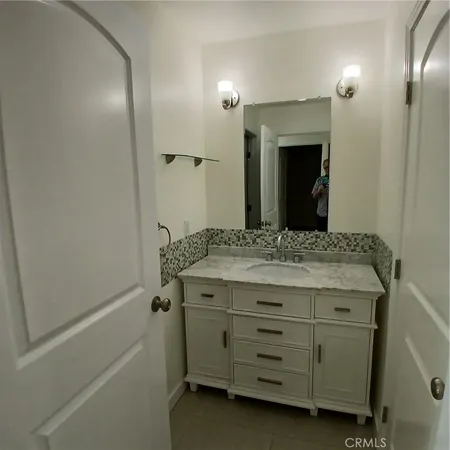 $4,300 | 16043 San Fernando Mission Boulevard, Granada Hills, CA 91344