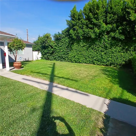 $4,300 | 16043 San Fernando Mission Boulevard, Granada Hills, CA 91344