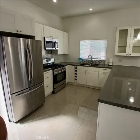 $4,300 | 16043 San Fernando Mission Boulevard, Granada Hills, CA 91344