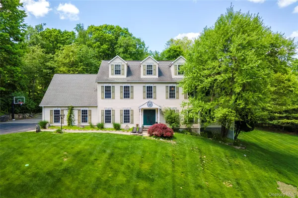 $999,000 | 37 Sheryl Lane, Mahopac, NY 10541