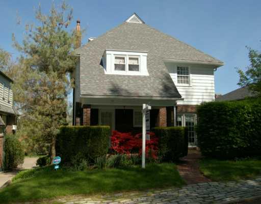 312 Gladstone Road Pittsburgh, PA 15217 - Photo 1 of 8 Exterior Front.