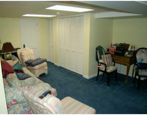 312 Gladstone Road Pittsburgh, PA 15217 - Photo 7 of 8 Den/Family/Great Room.