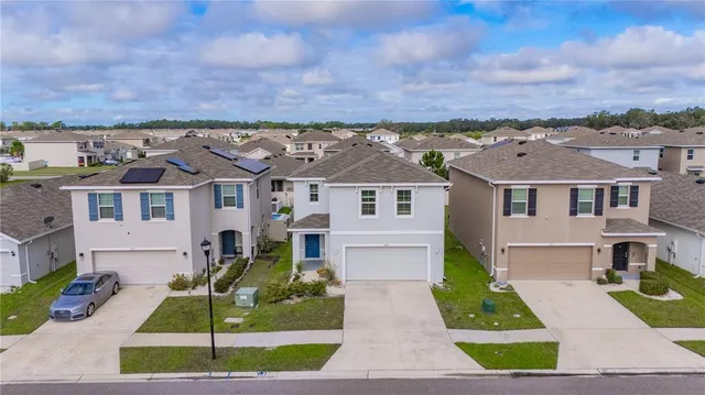 front view of house with a yard