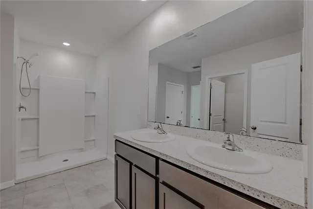 $2,575 | 2855 Maiden Grass Isle, Wesley Chapel, FL 33543