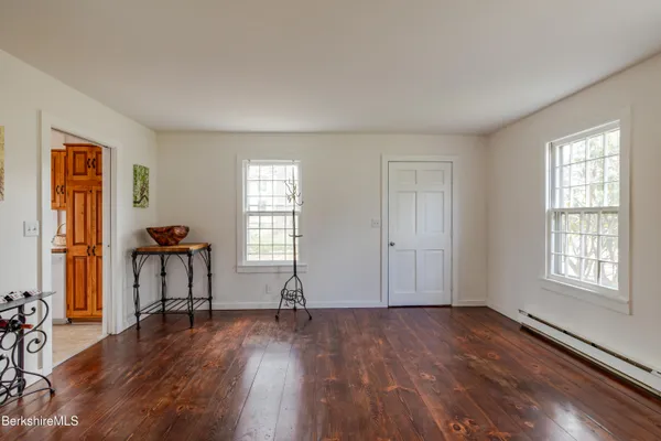 $479,000 | 107 South Main Street, Sheffield, MA 01257