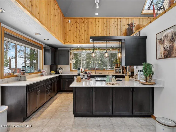 $1,499,900 | 483 Paradise Road, Pinehurst, ID 83850