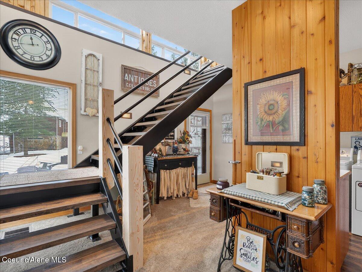 483 Paradise Road Pinehurst, ID 83850 - Photo 26 of 80 Custom Railing