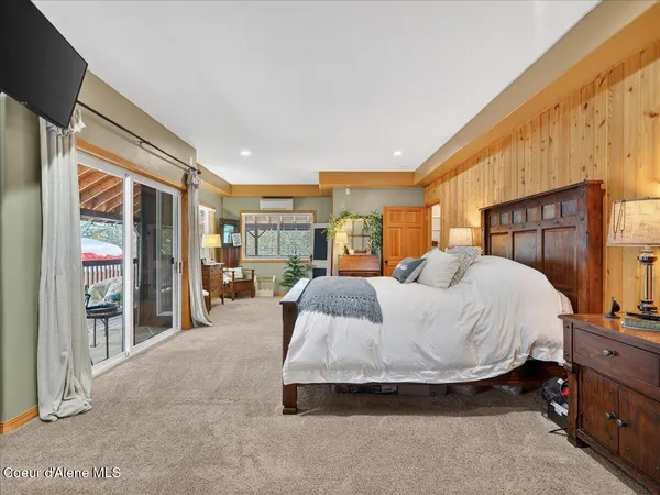 $1,399,900 | 483 Paradise Road, Pinehurst, ID 83850