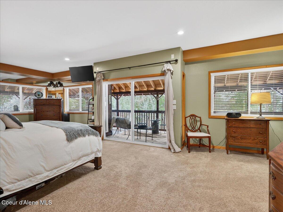 483 Paradise Road Pinehurst, ID 83850 - Photo 33 of 80 Wrap Around Deck