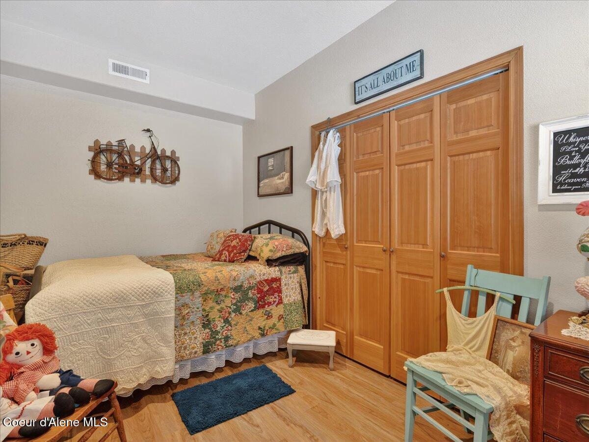 483 Paradise Road Pinehurst, ID 83850 - Photo 39 of 80 Downstairs Bedroom