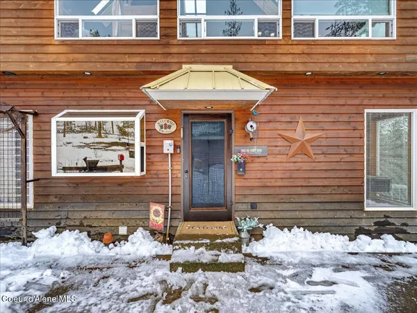 $1,499,900 | 483 Paradise Road, Pinehurst, ID 83850