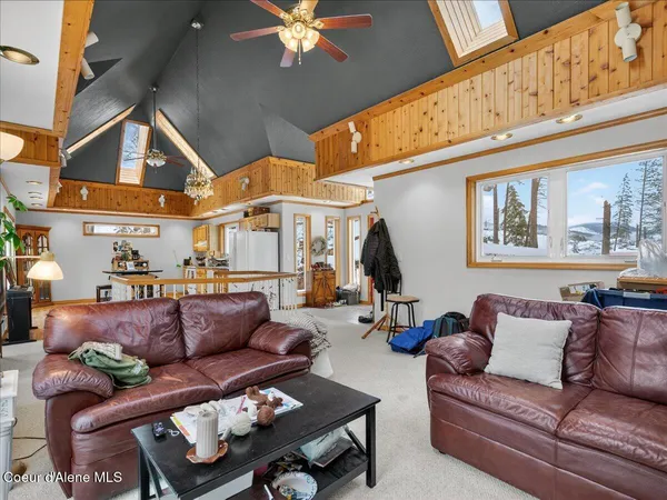 $1,499,900 | 483 Paradise Road, Pinehurst, ID 83850