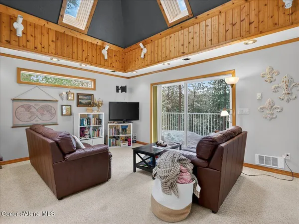 $1,499,900 | 483 Paradise Road, Pinehurst, ID 83850